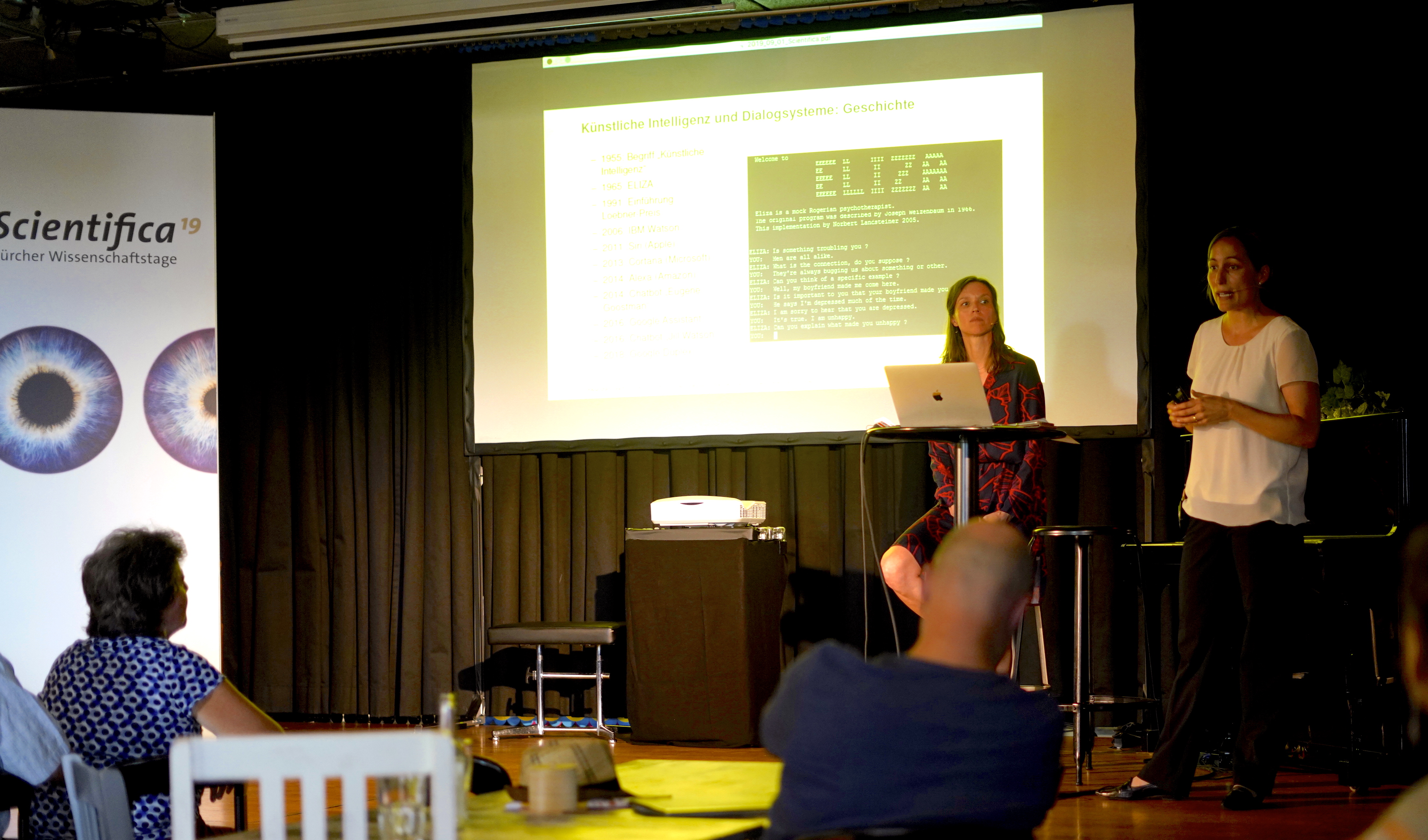 Eva Weber-Guskar und Sarah Ebling an der Scientifica